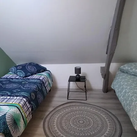 Coquelicot Apartment *